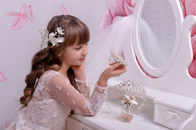 001_miss_elizabeth_4